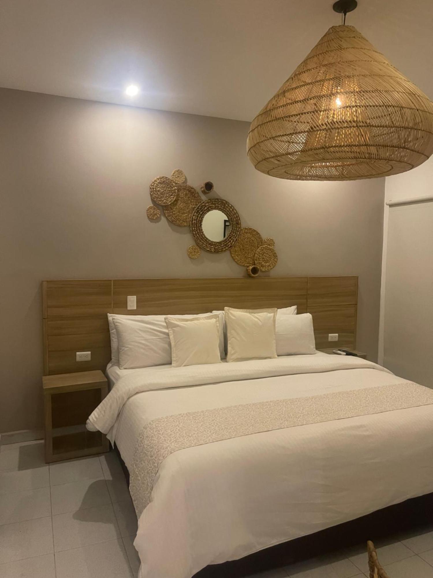 Moet Medellin Hotel Екстер'єр фото